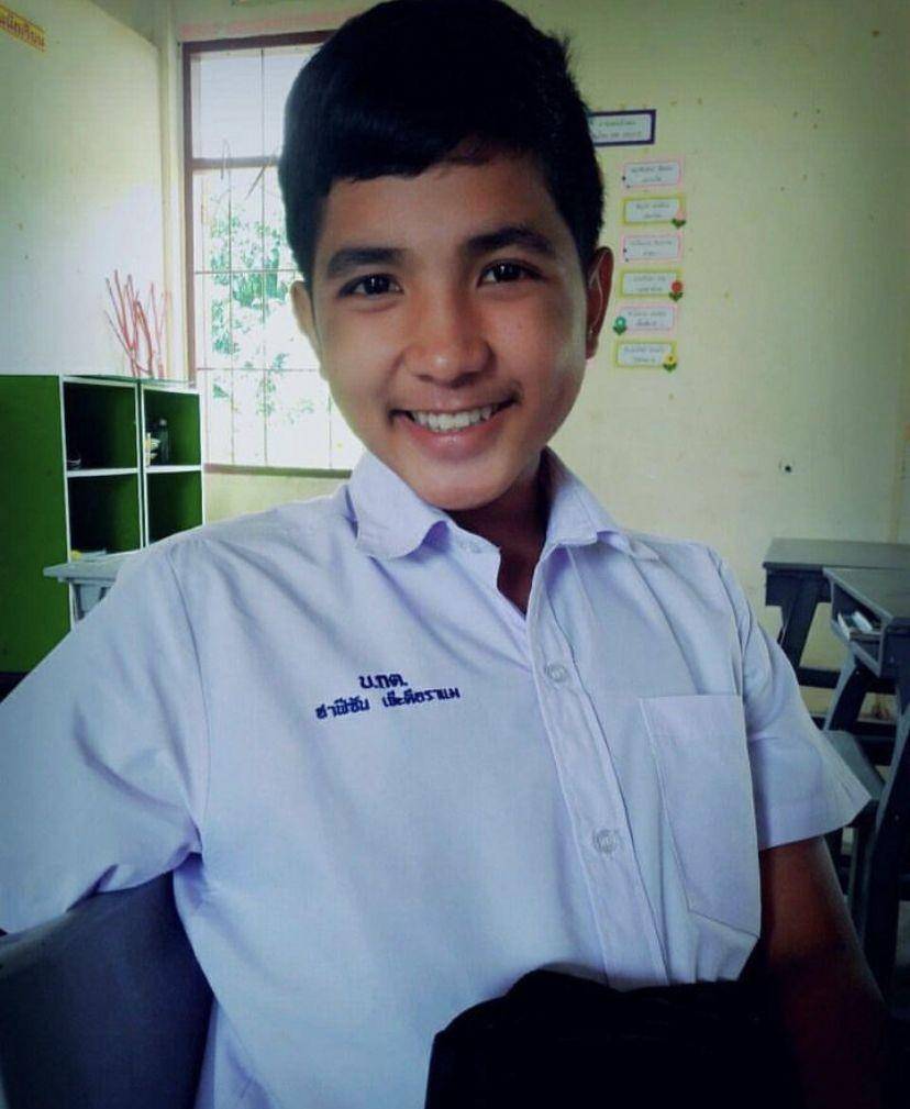 potret Jirayut bersekolah di thailand dulu (instagram.com/jirayutdaa4official)