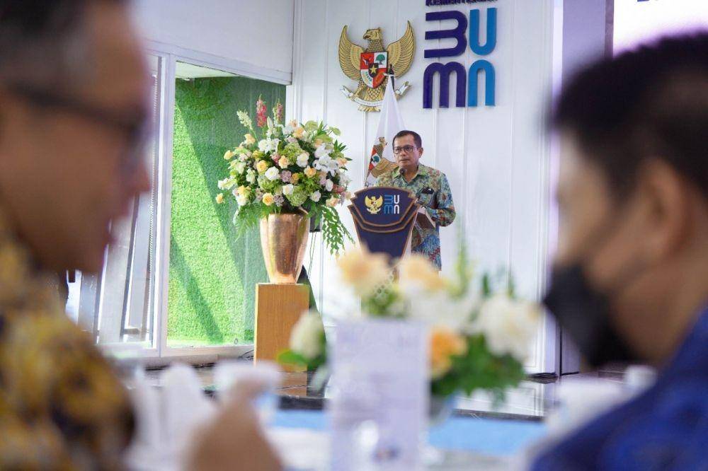 Direktur Utama SIG, Donny Arsal pada acara penandatanganan Akta Inbreng dalam rangka program integrasi BUMN Sub Klaster Semen (Dok. SIG)