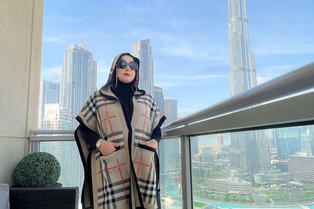 10 Potret Tasyi Athasyia Liburan di Dubai, Tampil Mewah bak Sultan!
