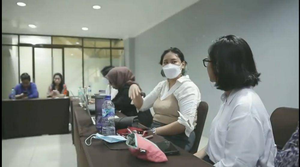 Justitia Avila Veda dan rekan-rekan KAKG (youtube.com/SATU Indonesia)