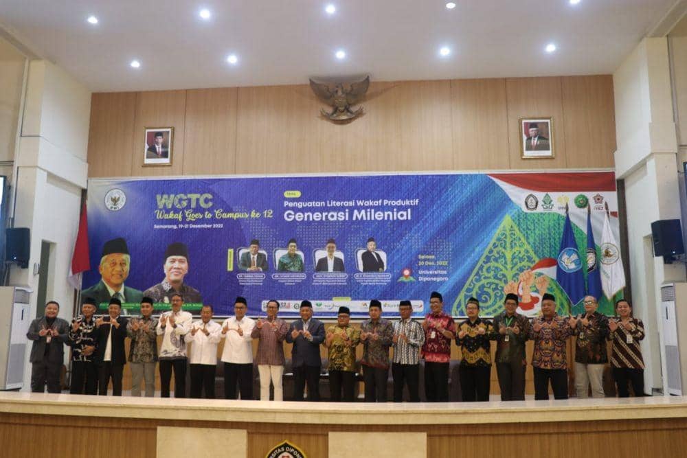 Sesi foto bersama jajaran BWI dan Undip. (IDN Times/Dok Humas Undip)