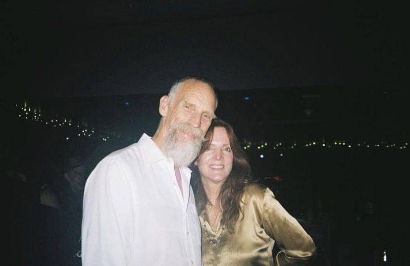 potret orang tua Billie (instagram.com/only_omenihu)