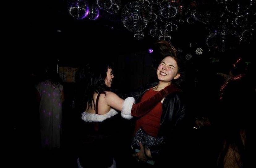 potret Billie dan temannya (instagram.com/lydianight)