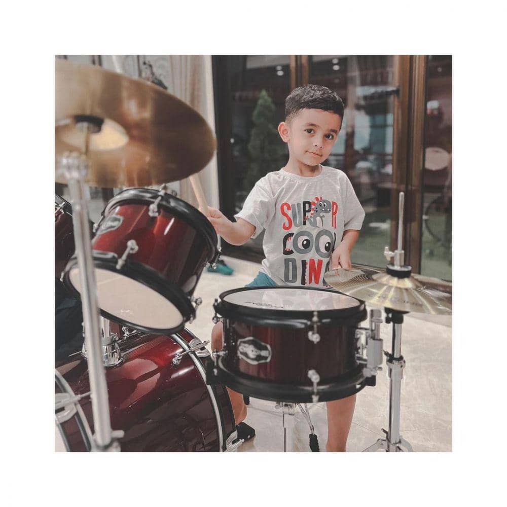 Zavieruwais Muhammad Kurniawan (instagram.com/sonyafatmala)