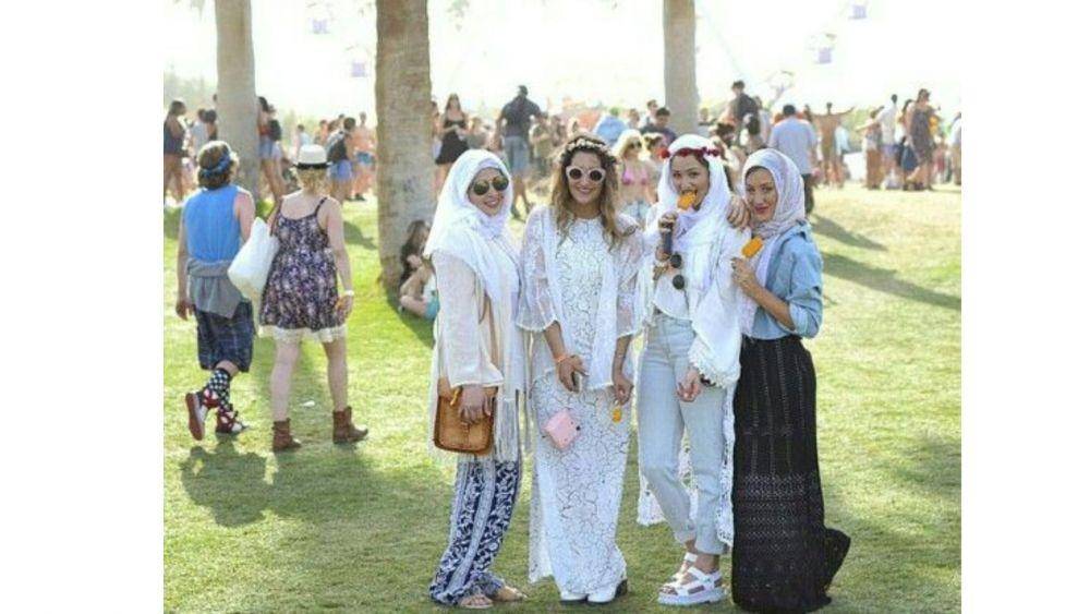 Style hijaber saat kegiatan outdoor (Pinterest.com)