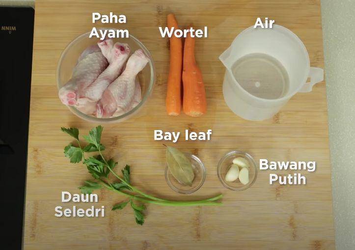 ilustrasi bahan chicken pot pie (youtube.com/Devina Hermawan)
