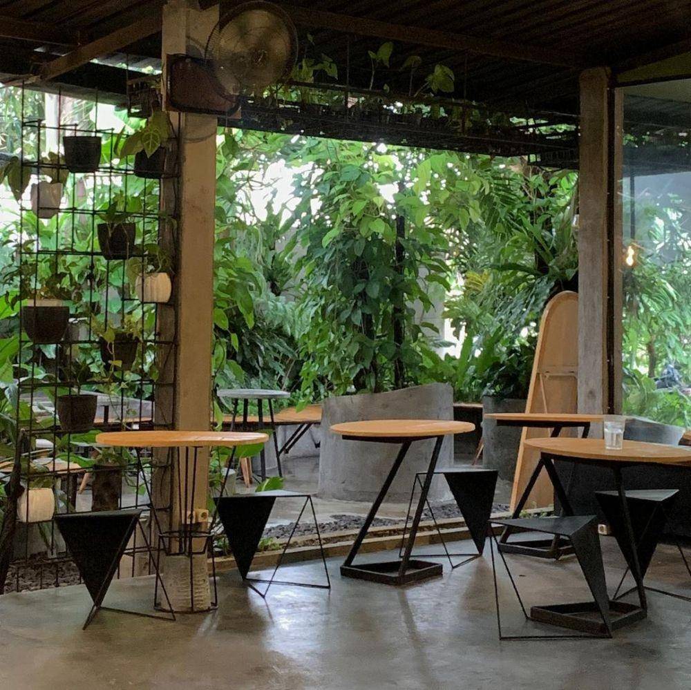 Svarga Flora Coffee & Plants (instagram.com/svargaflora.coffee)