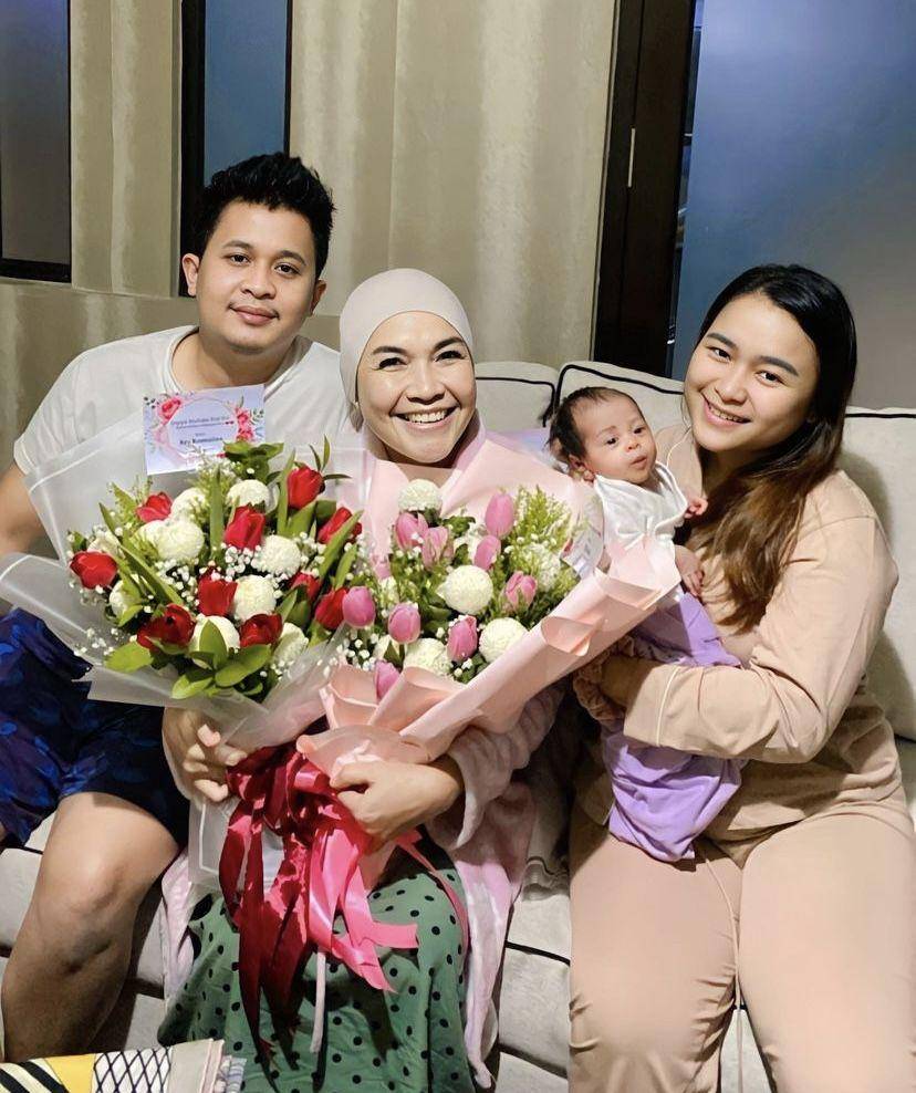 momen ibu Ayu Ting Ting di hari ibu (instagram.com/ayutingting92)