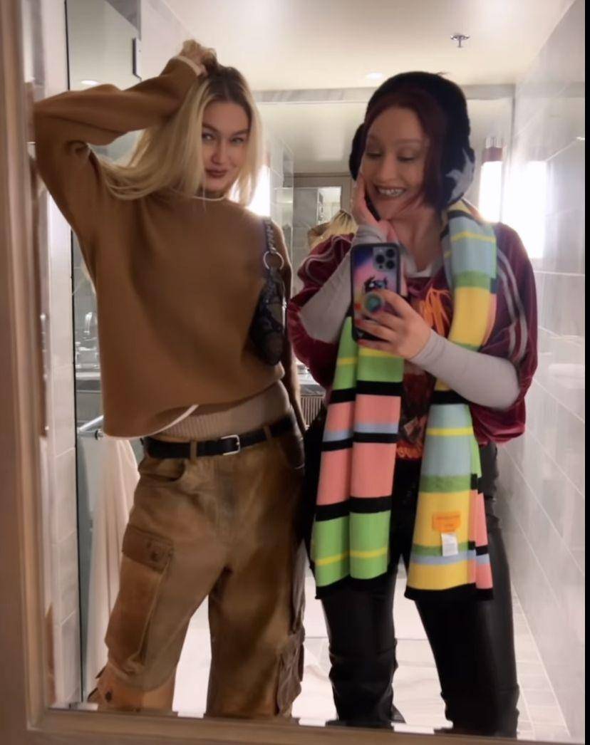 potret Gigi Hadid dan temannya di aspen (instagram.com/gigihadid)