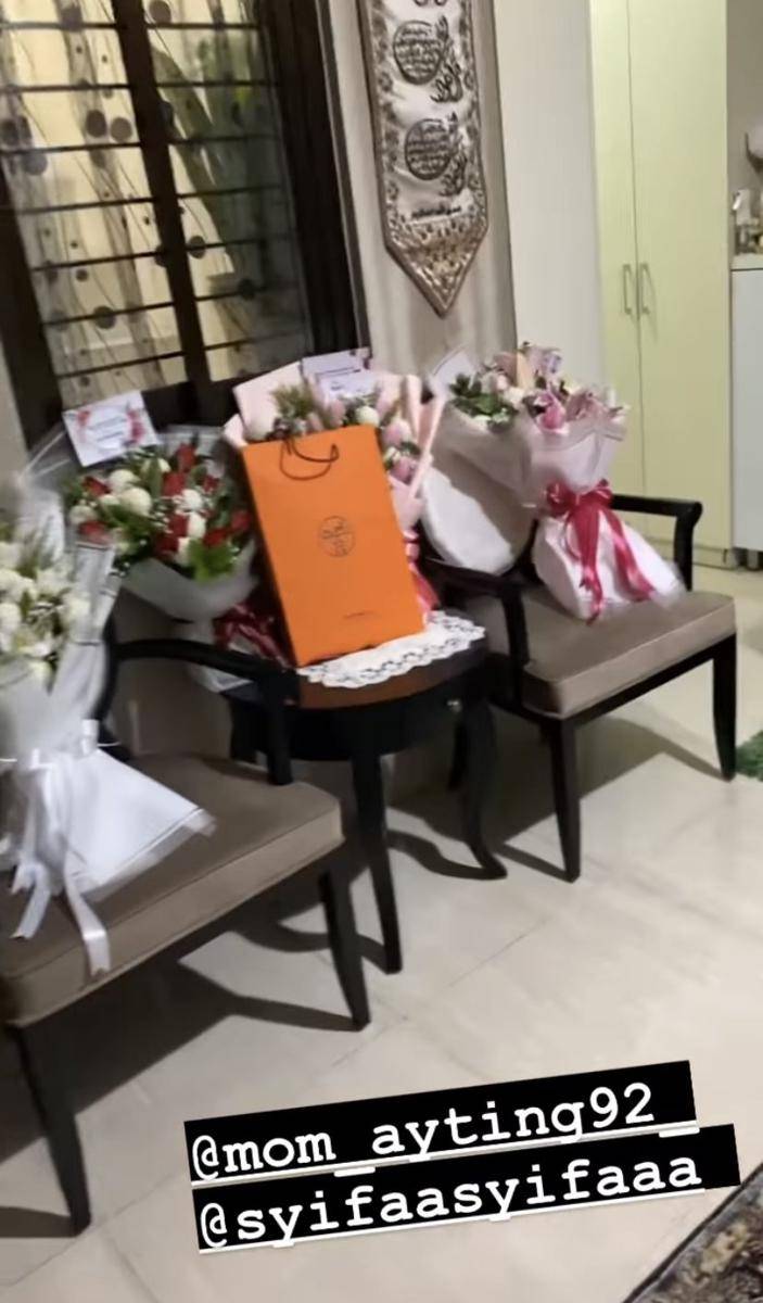 momen ibu Ayu Ting Ting di hari ibu (instagram.com/ayutingting92)