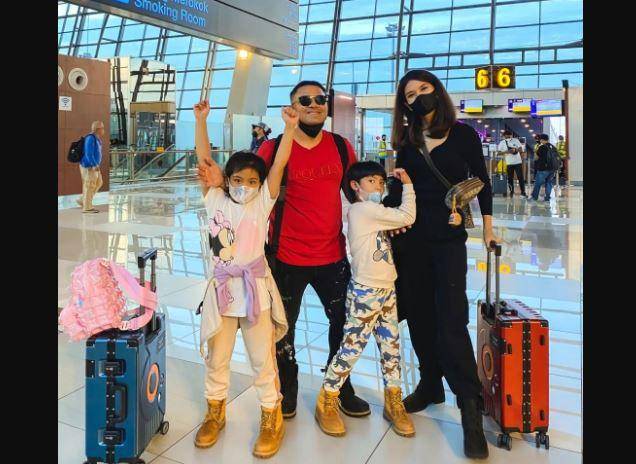 potret liburan keluarga artis (instagram.com/jud1ka)