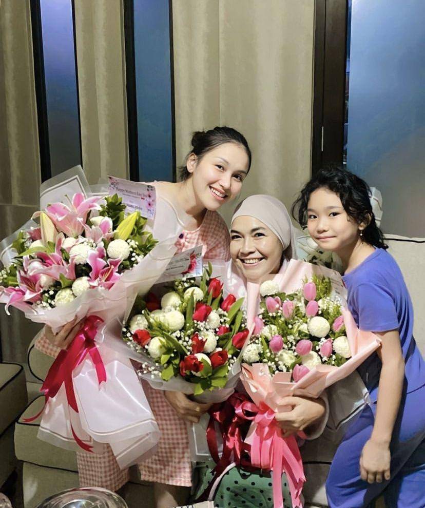 momen ibu Ayu Ting Ting di hari ibu (instagram.com/ayutingting92)