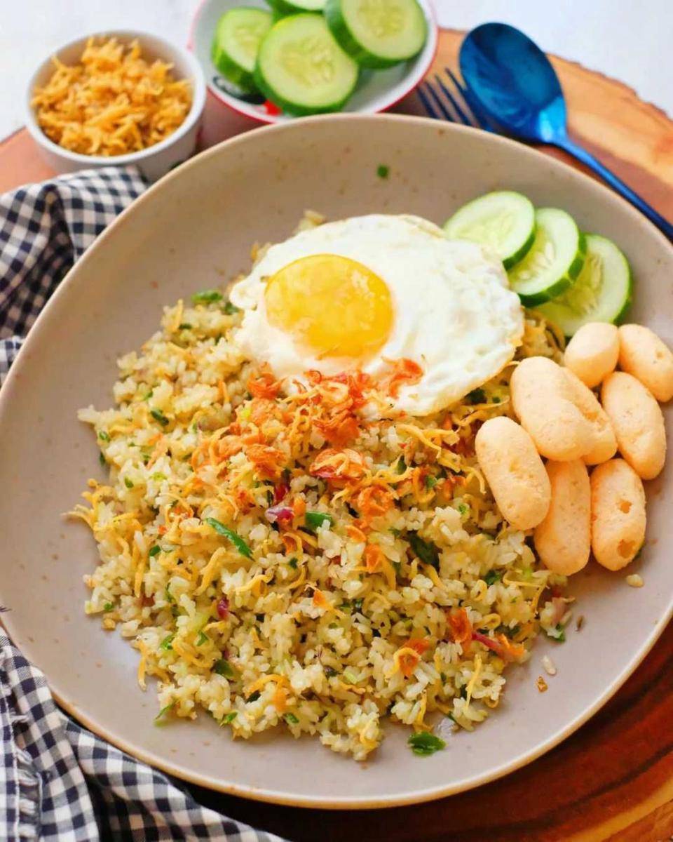 nasi goreng cabai hijau (instagram.com/tintinrayner)
