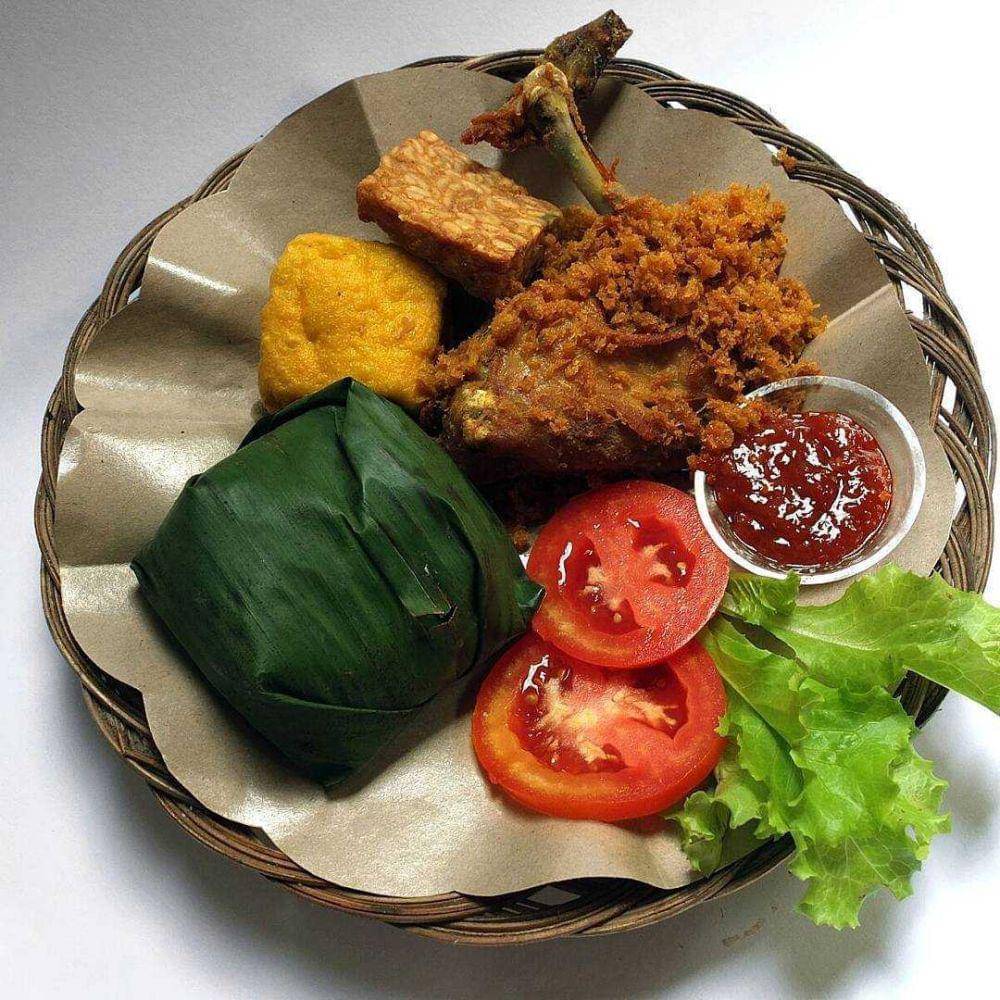 Nasi timbel (Instagram.com/robakushyung)