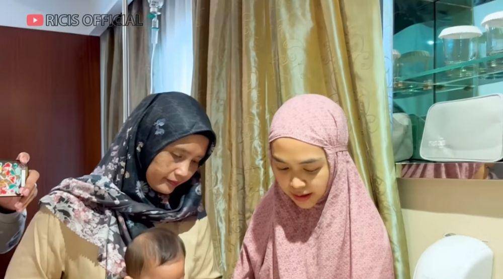 Baby Moana di rumah sakit (youtube.com/Ricis Official)