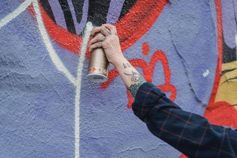 ilustrasi vandalisme (pexels.com/Felicity Tai)