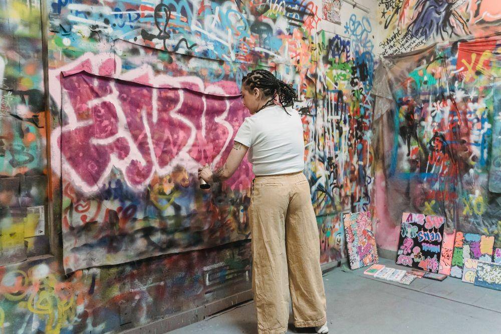 ilustrasi vandalisme (pexels.com/Felicity Tai)