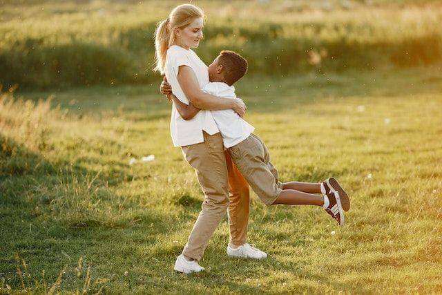 ilustrasi kasih sayang ibu (pexels.com/Gustavo Fring)