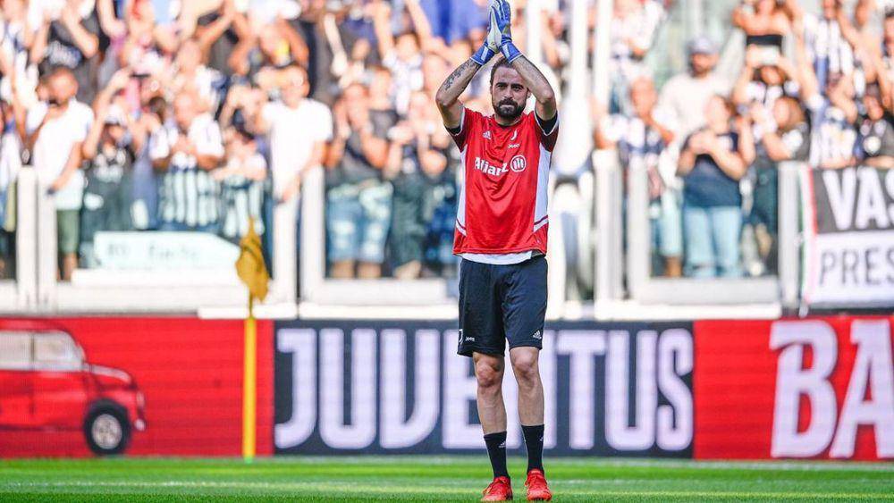 potret Carlo Pinsoglio (instagram.com/carlopinsoglio)