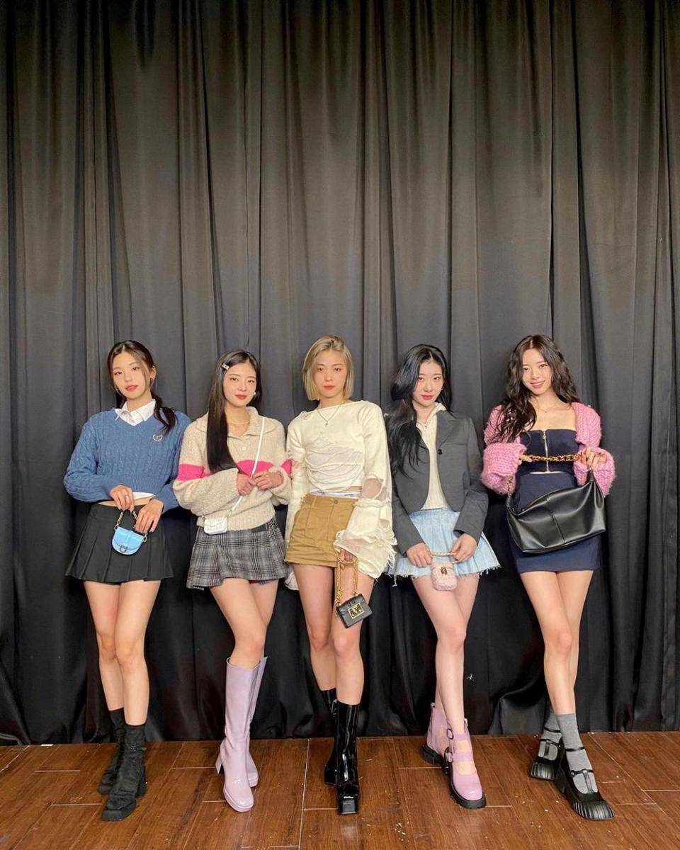 ITZY (instagram.com/itzy.all.in.us)