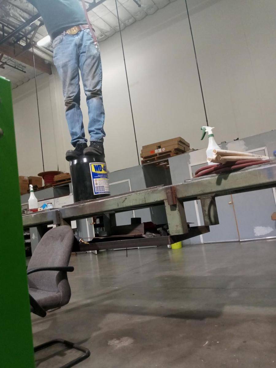 potret kecerobohan saat bekerja (reddit.com/user/Humble-Wonder-4288)