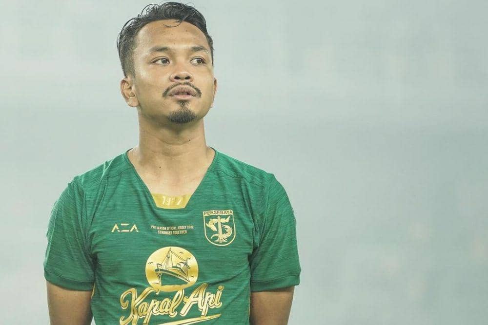 Muhammad Hidayat sebagai salah satu gelandang lokal andalan Persebaya Surabaya di Liga 1 Indonesia 2022/2023. (instagram.com/muhammadhidayat2696)