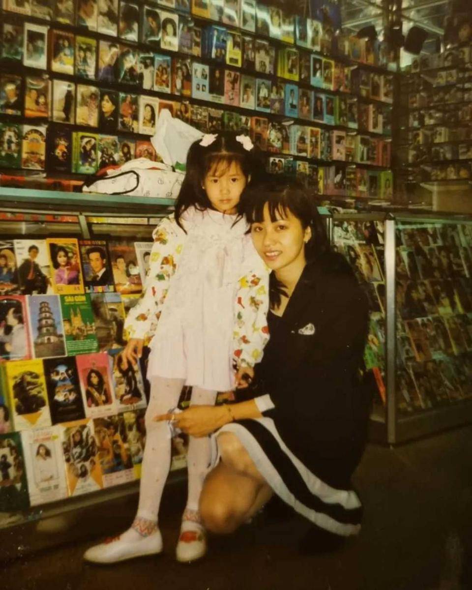Laura Basuki saat kecil (instagram.com/laurabas)