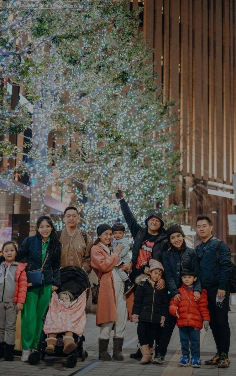 Momen Chelsea dan keluarga di Jepang (instagram.com/glennalinskie)