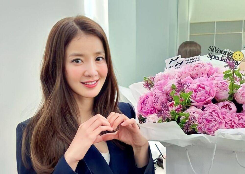 Lee Si Young (instagram.com/leesiyoung38)