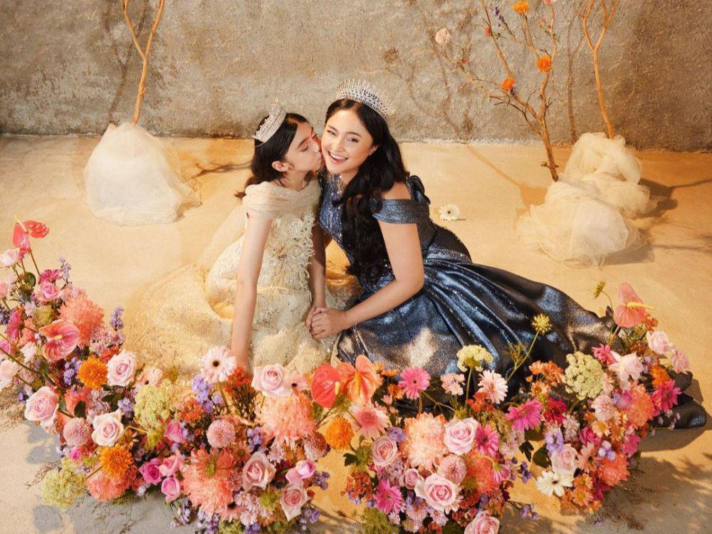 10 Foto Hasil Pemotretan Marshanda dan Sienna di Spesial Hari Ibu
