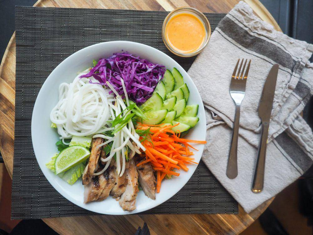 ilustrasi dressing salad (pexels.com/Jer Chung)