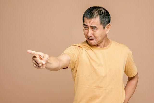 7 Tanda Seseorang Memiliki Sifat Problematik, Apa Saja?