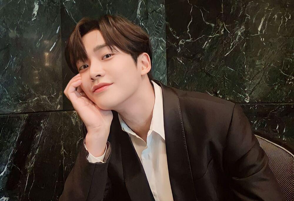 7 Tips Menjaga Kesehatan Mental ala Rowoon SF9, Patut Ditiru!