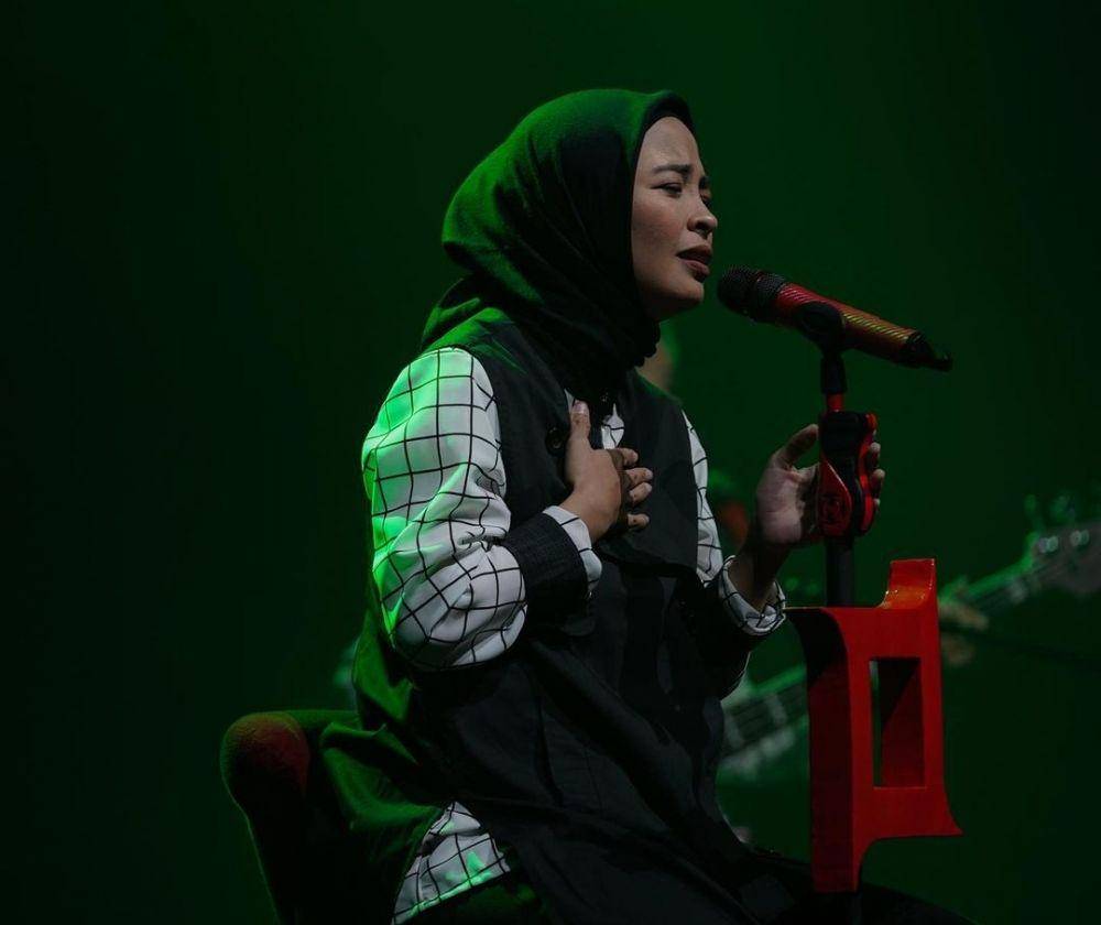 aksi panggung Tantri Syalindri (instagram.com/tantrisyalindri)
