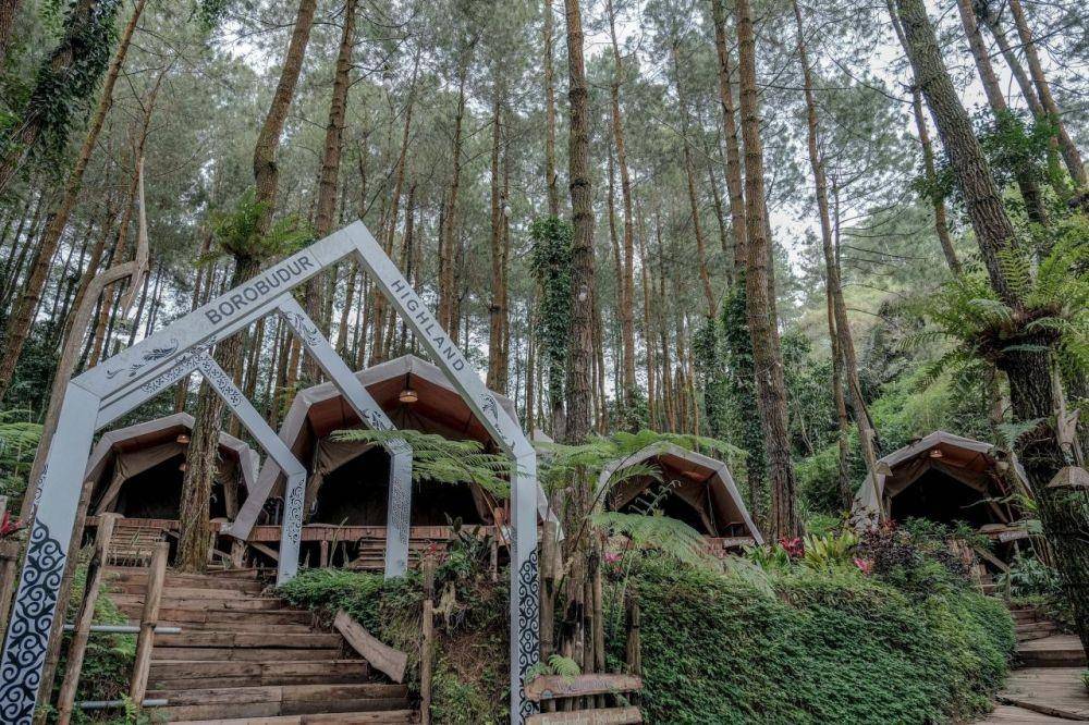Deloano Glamping di Kabupaten Purworejo yang menjadi salah satu showcase pengembangan pariwisata di Borobudur Highland. (Dok. Kemenparekraf)