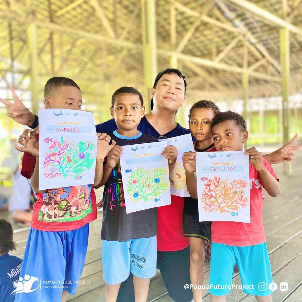 Bhrisco Jordy, Secercah Harapan bagi Pendidikan Anak di Papua
