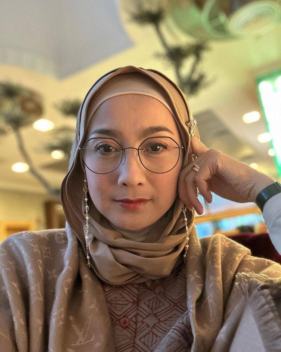 Desy Ratnasari (instagram.com/desyratnasariterdepan)