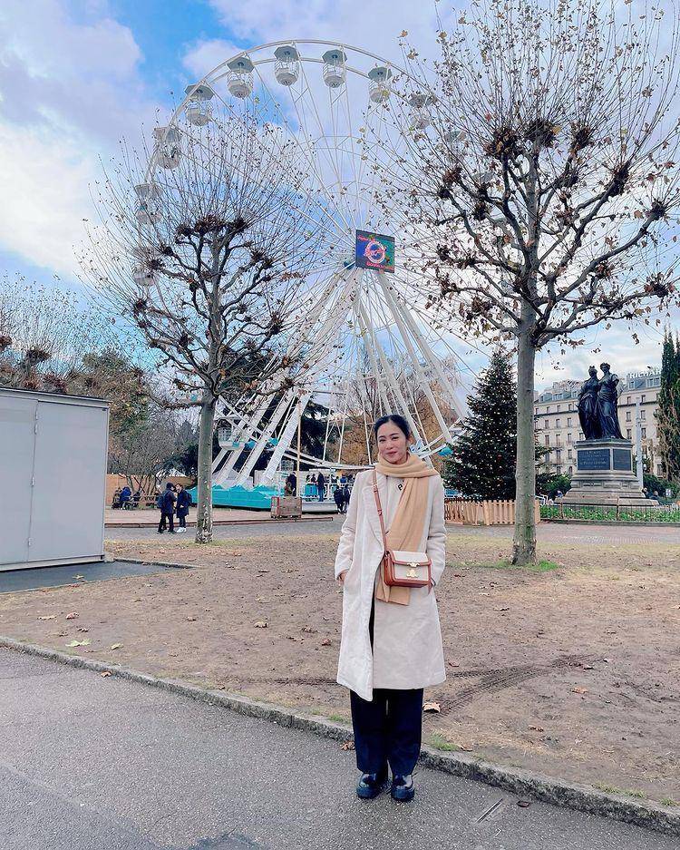 Bunga Zainal di Swiss (instagram.com/bungazainal05)