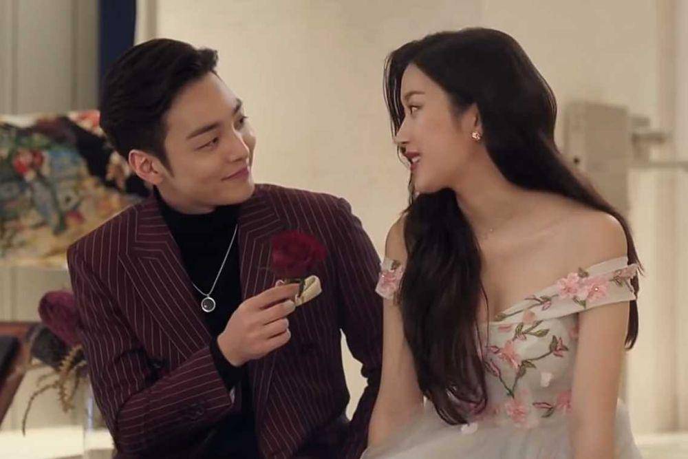 Kim Min Jae dan Moon Ga Young. (Youtube/KOCOWA TV)