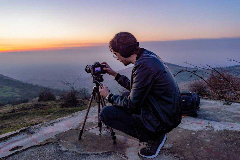 ilustrasi hobi fotografi (pexels.com/Saskia Designs)