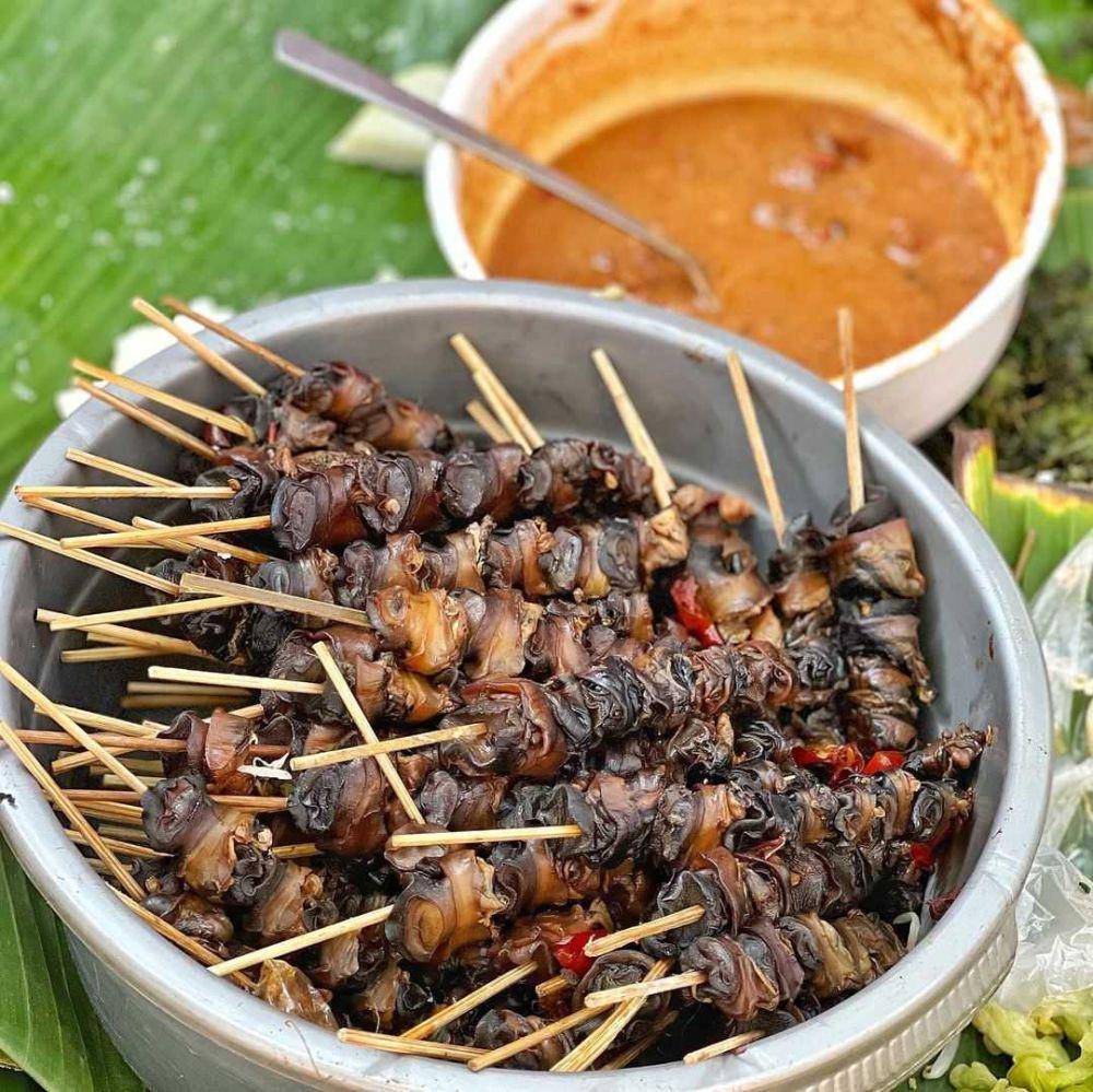 sate keong (instagram.com/adithgondo)