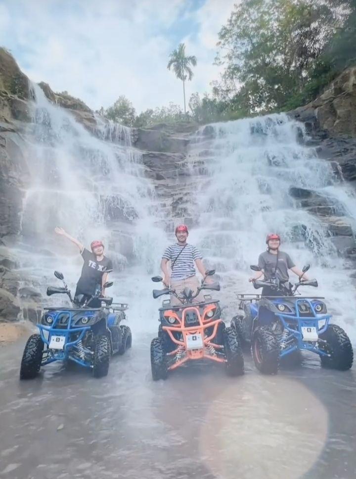 Air Terjun  dan ATV Manjakan Pengunjung Bukit Asmara Cinta