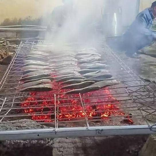 momen kocak orang bakar makanan (twitter.com/fbreceh)