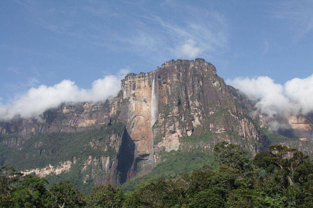 Air Terjun Angel (wikimedia.org)