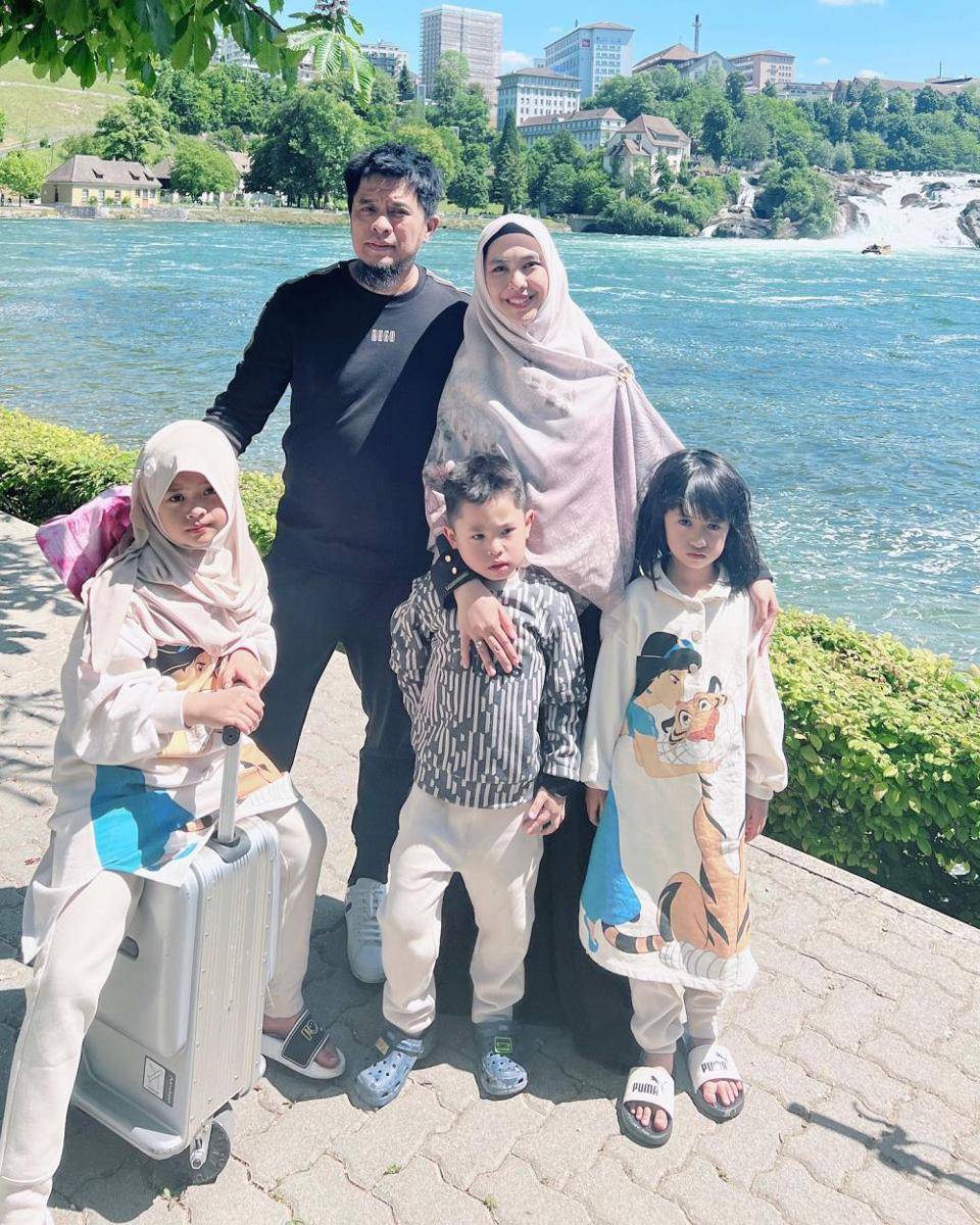 potret liburan keluarga Oki Setiana Dewi di Swiss (instagram.com/okisetianadewi)