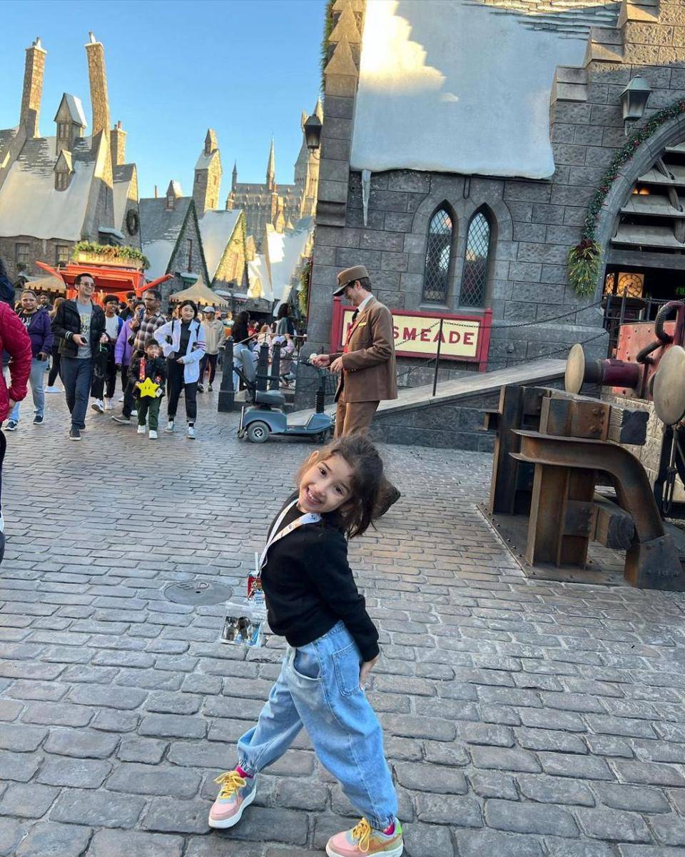 potret liburan keluarga Yasmine Wildblood (instagram.com/yaswildblood)