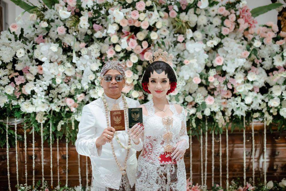 prosesi akad nikah Wirang Birawa dan Umi Kalsum (instagram.com/wirangbirawa)