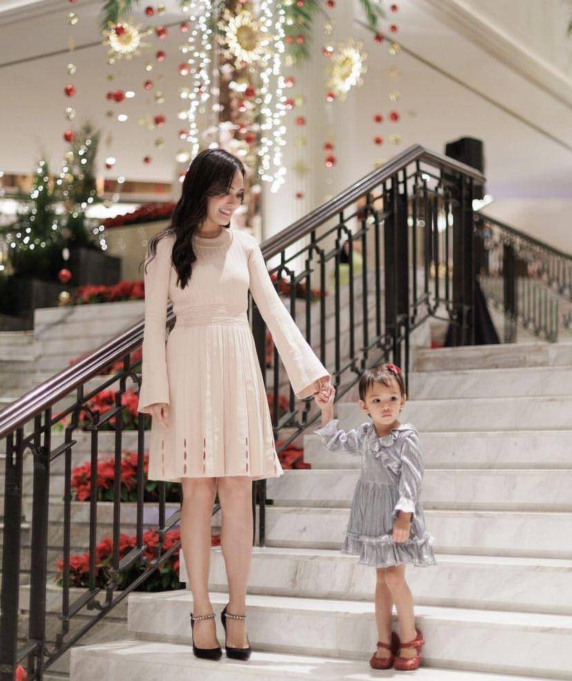 momen perayaan natal keluarga Shandy Aulia (instagram.com/shandyaulia)