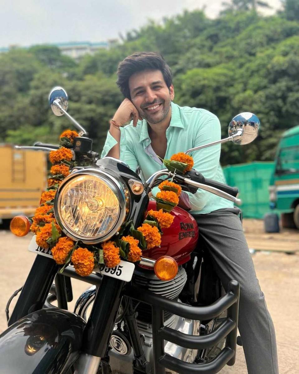 Kartik Aaryan (instagram.com/kartikaaryan)