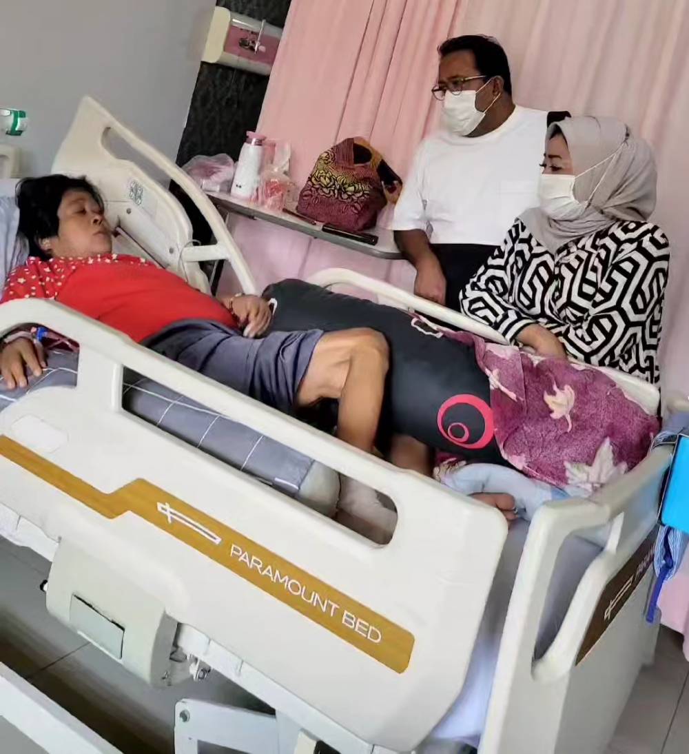 Suti Karno diamputasi (Instagram.com/dewiranokarno)